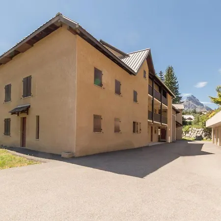 3 Pieces Avec Jardin Et Garage, 6 Couchages, - Fr-1-330f-149 * Le Monetier-les-Bains
